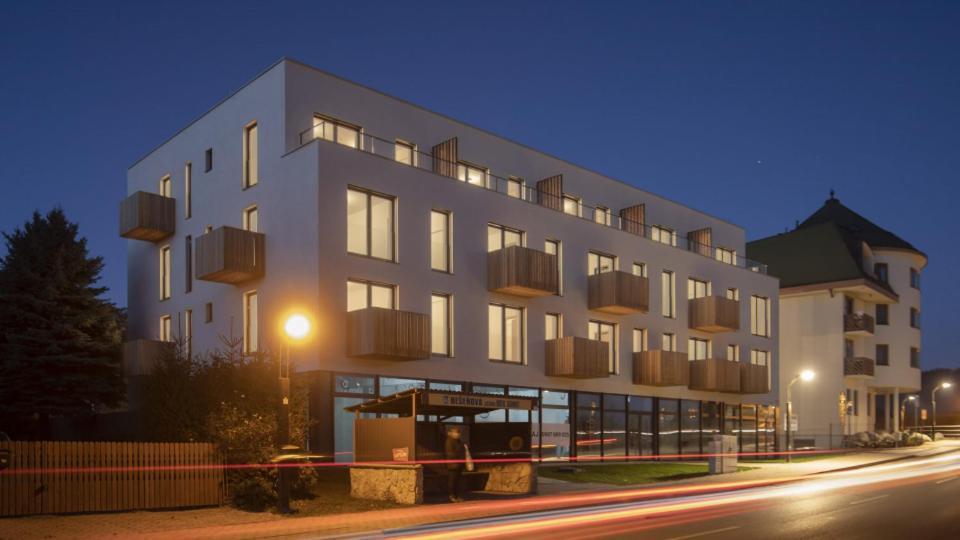 Apartman Nad Riekou Besenova Exterior photo