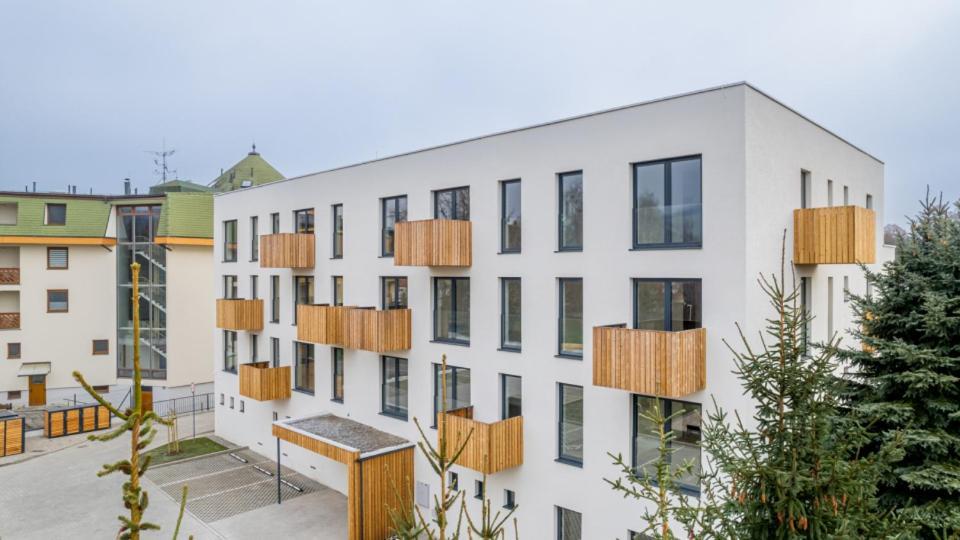 Apartman Nad Riekou Besenova Exterior photo