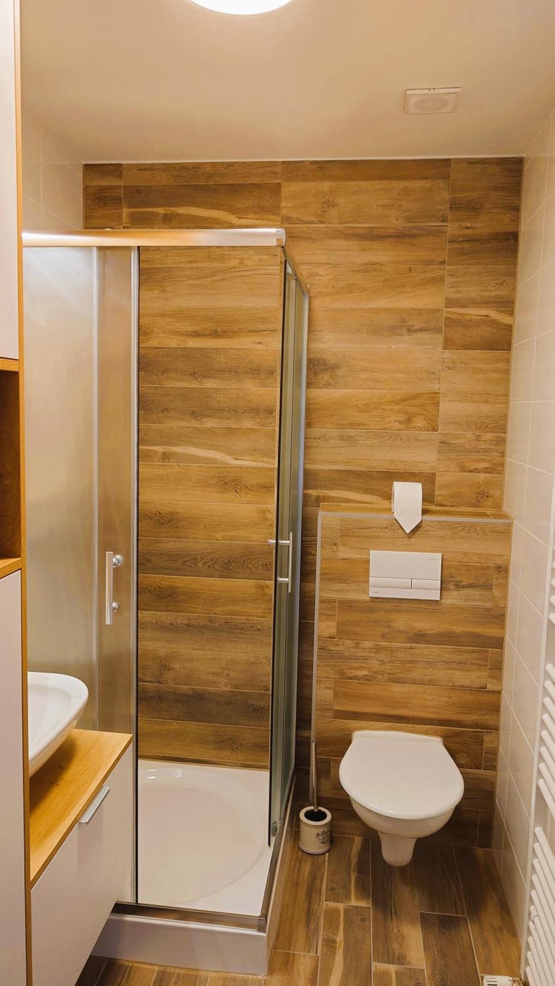 Apartman Nad Riekou Besenova Exterior photo