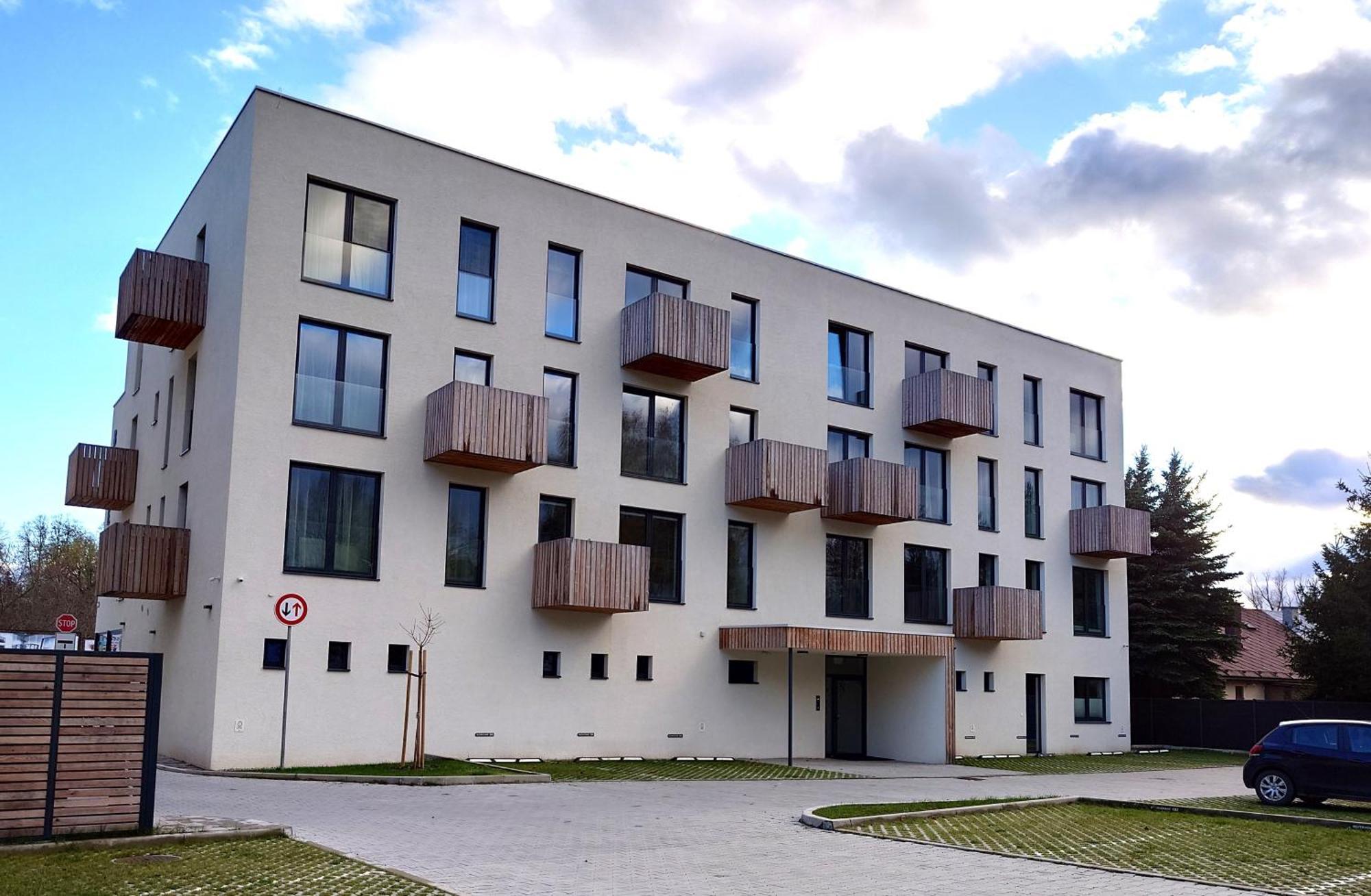 Apartman Nad Riekou Besenova Exterior photo